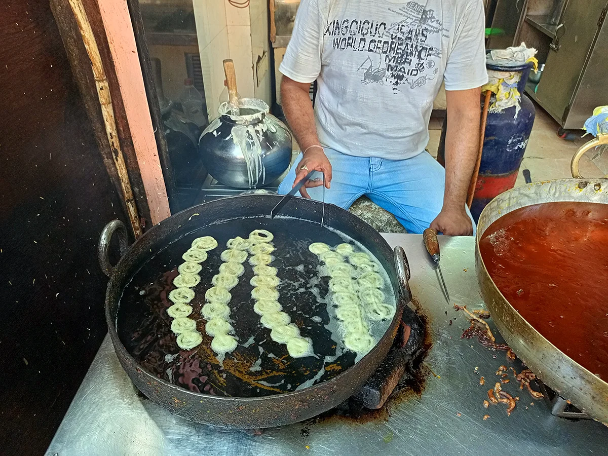 Art of Preparing Jalebi
