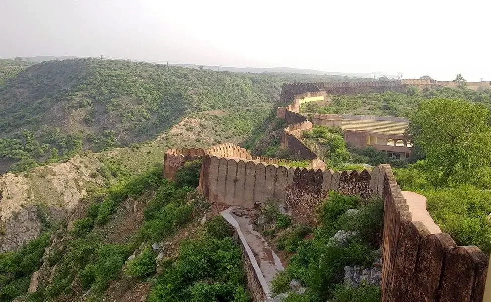 Panoramic view of Aravali Hills, Fort Stepwell and Nahargarh Fort Wall